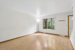 95 S Lakewood Gdns Ln-S0209-007.jpg