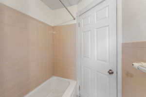 Owners Unit (2nd Floor)