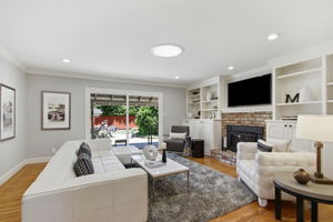 013_F8_950 Black Mountain Ct