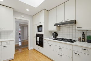 018_F8_950 Black Mountain Ct