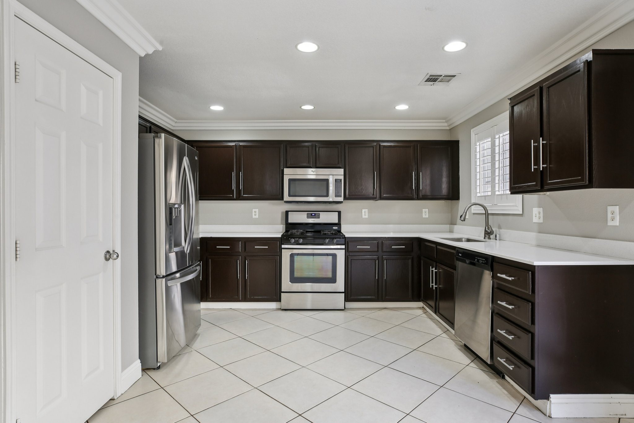 Coronado Peak Ave-S0211-007.jpg