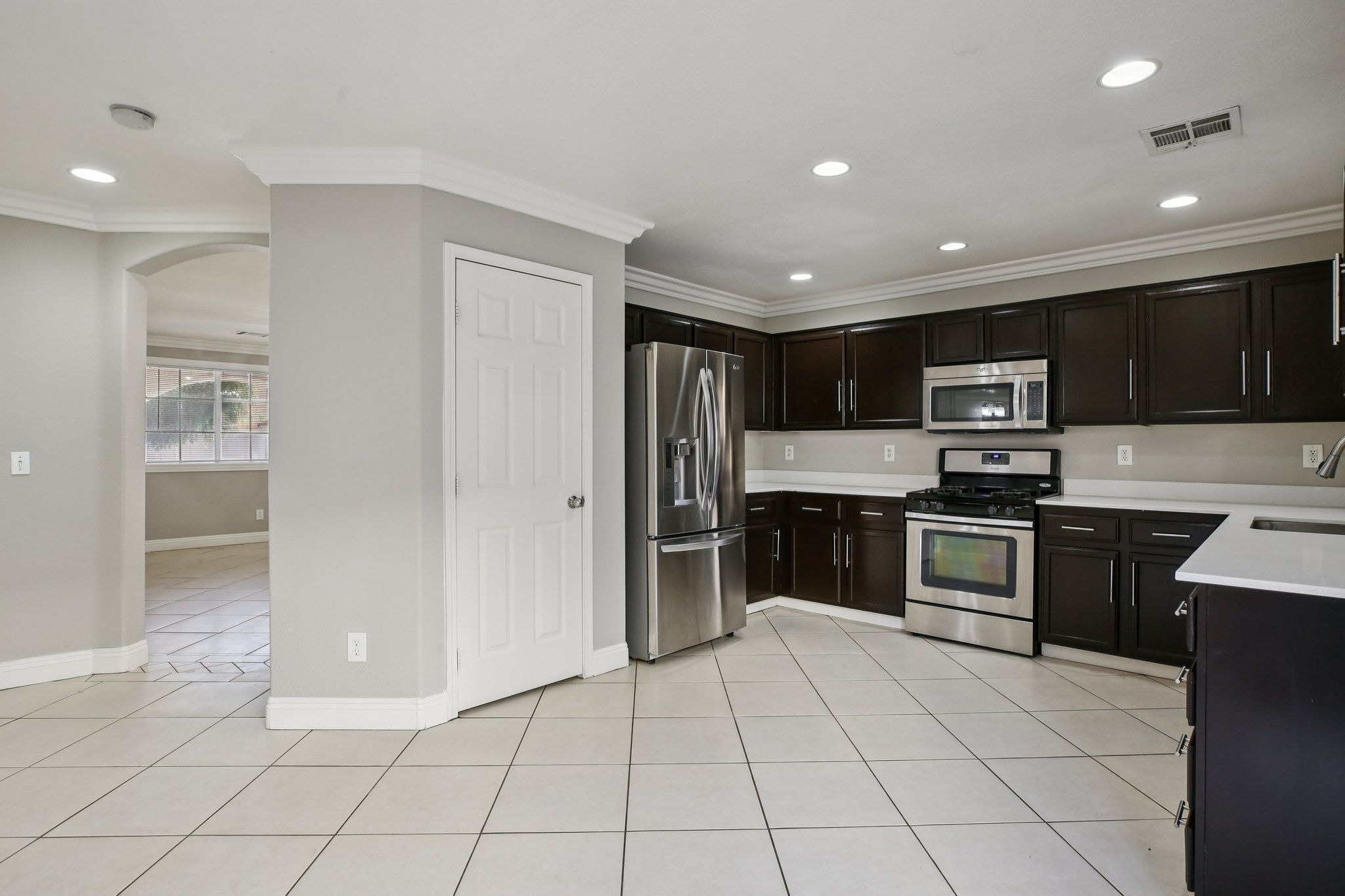 Coronado Peak Ave-S0211-009.jpg