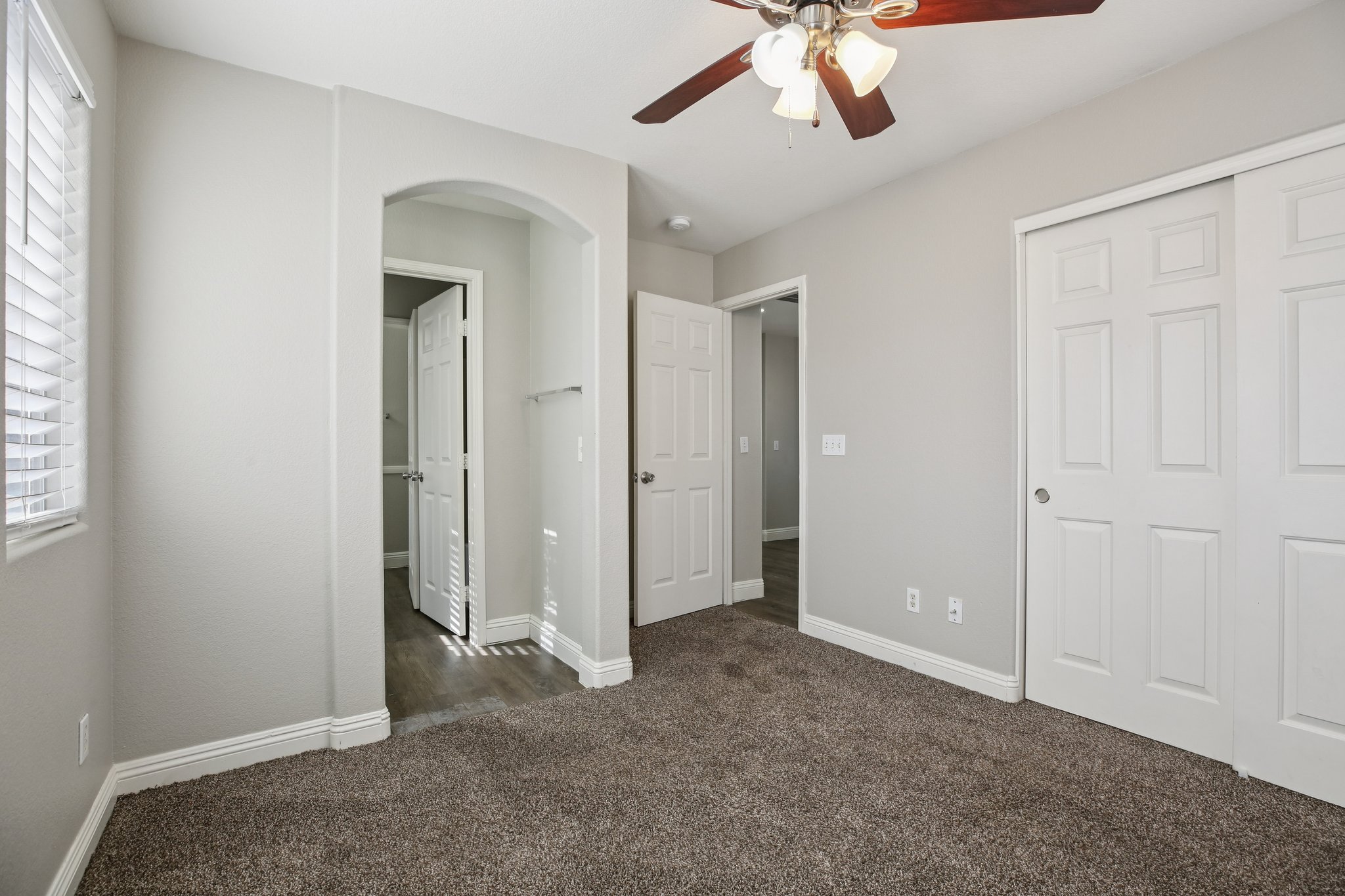 Coronado Peak Ave-S0211-013.jpg