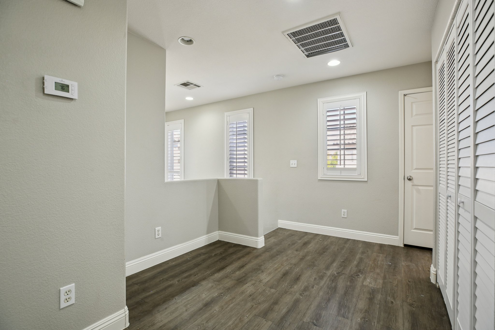 Coronado Peak Ave-S0211-027.jpg