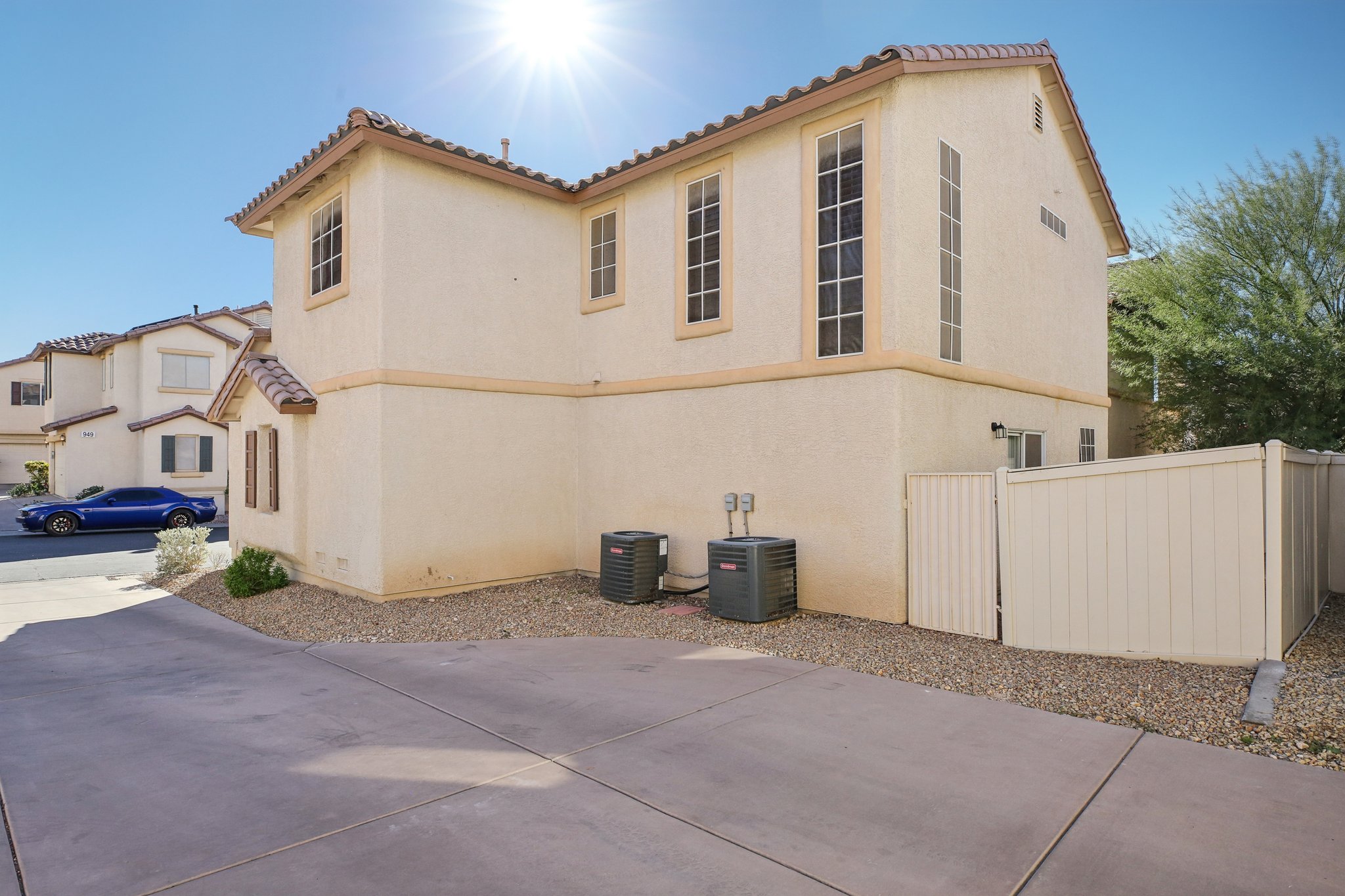 Coronado Peak Ave-S0211-032.jpg