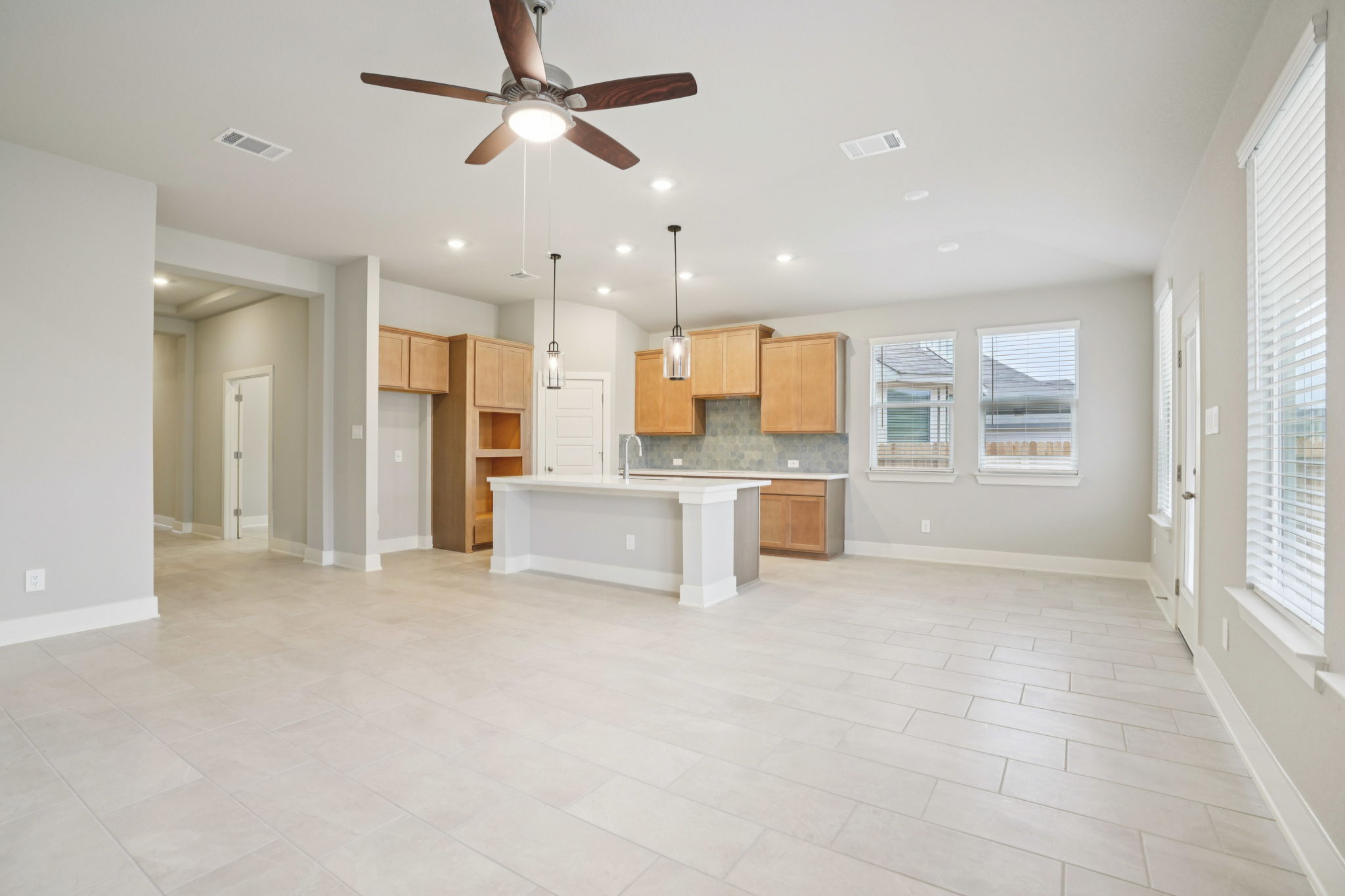 San Antonio - Estancia Ranch - 950 Earp Blvd Timberwood Park TX 78260 - 012