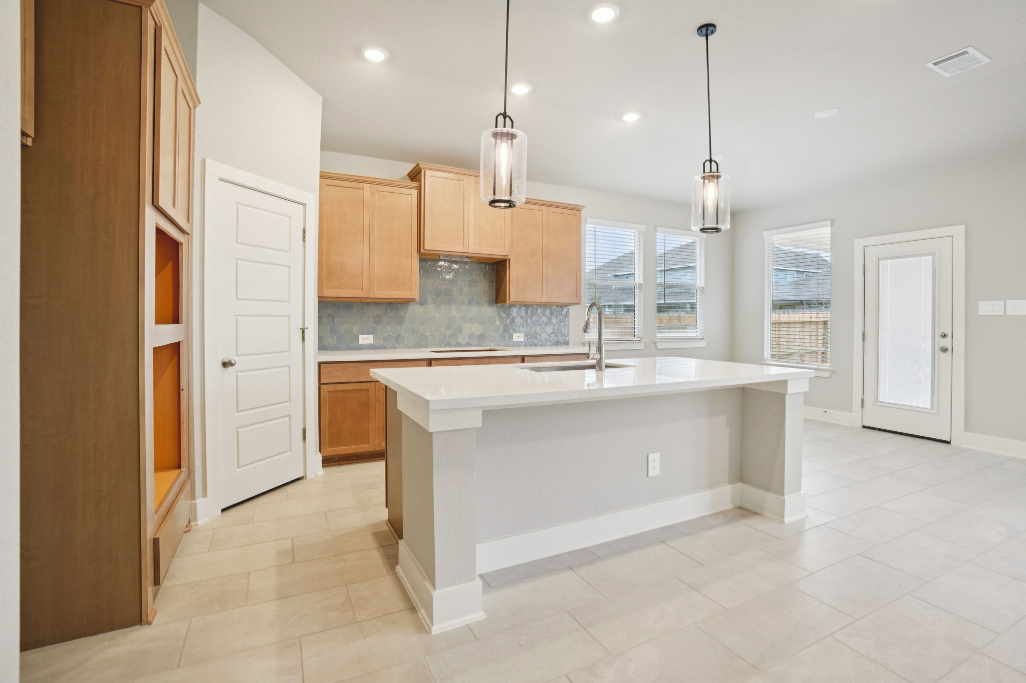 San Antonio - Estancia Ranch - 950 Earp Blvd Timberwood Park TX 78260 - 013