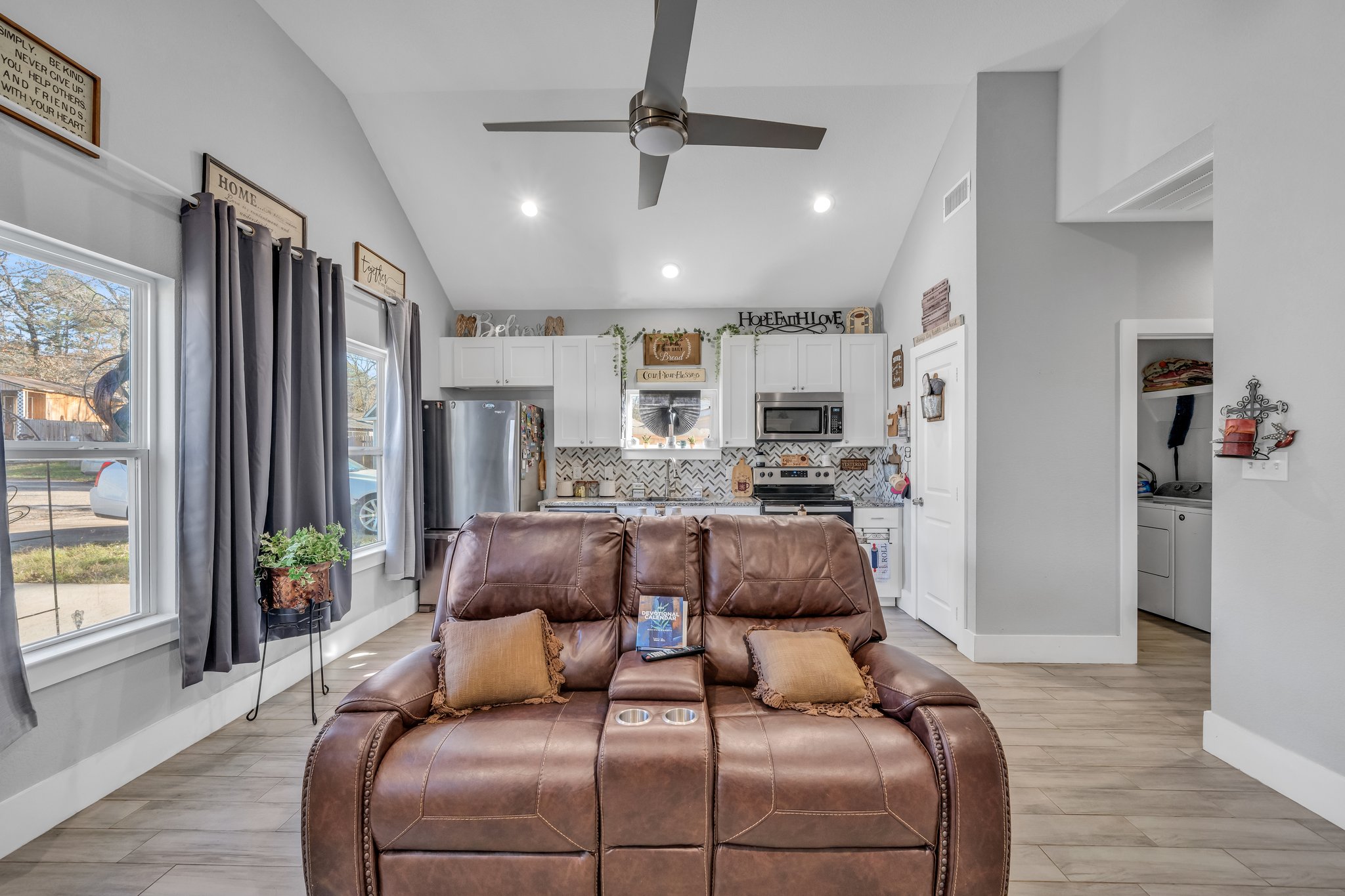 950 Queenswood St, Montgomery, TX 77316 Boulevard Real Estate Media