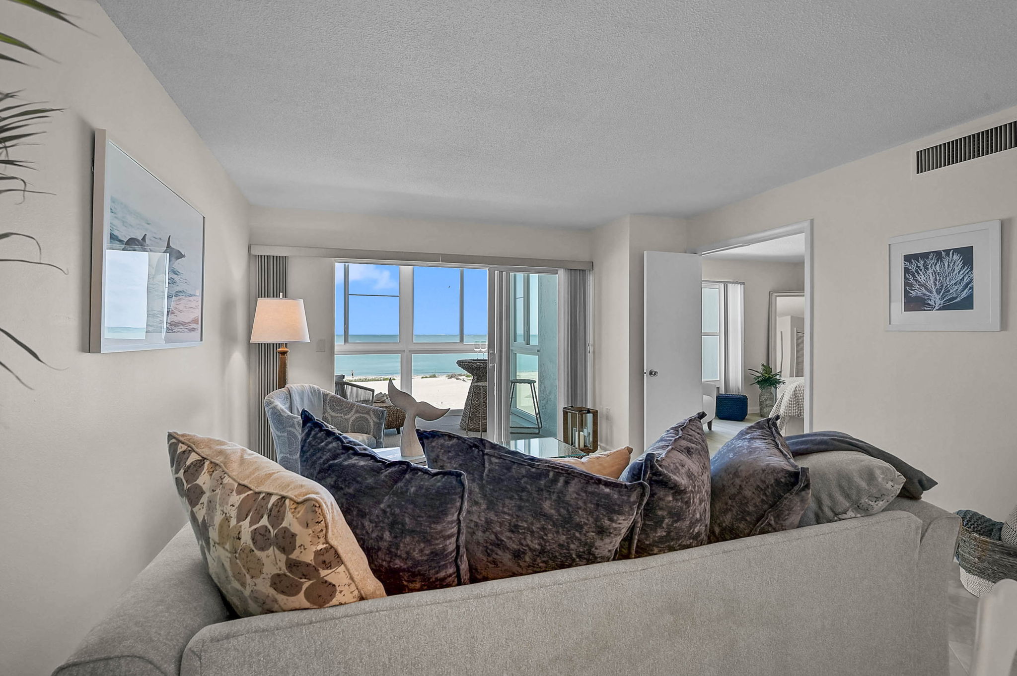 950 Tarpon Center Dr - Unit #305-15