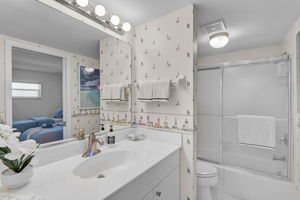 950 Tarpon Center Dr - Unit #305-22