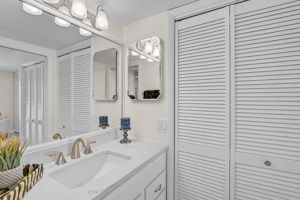 950 Tarpon Center Dr - Unit #305-28