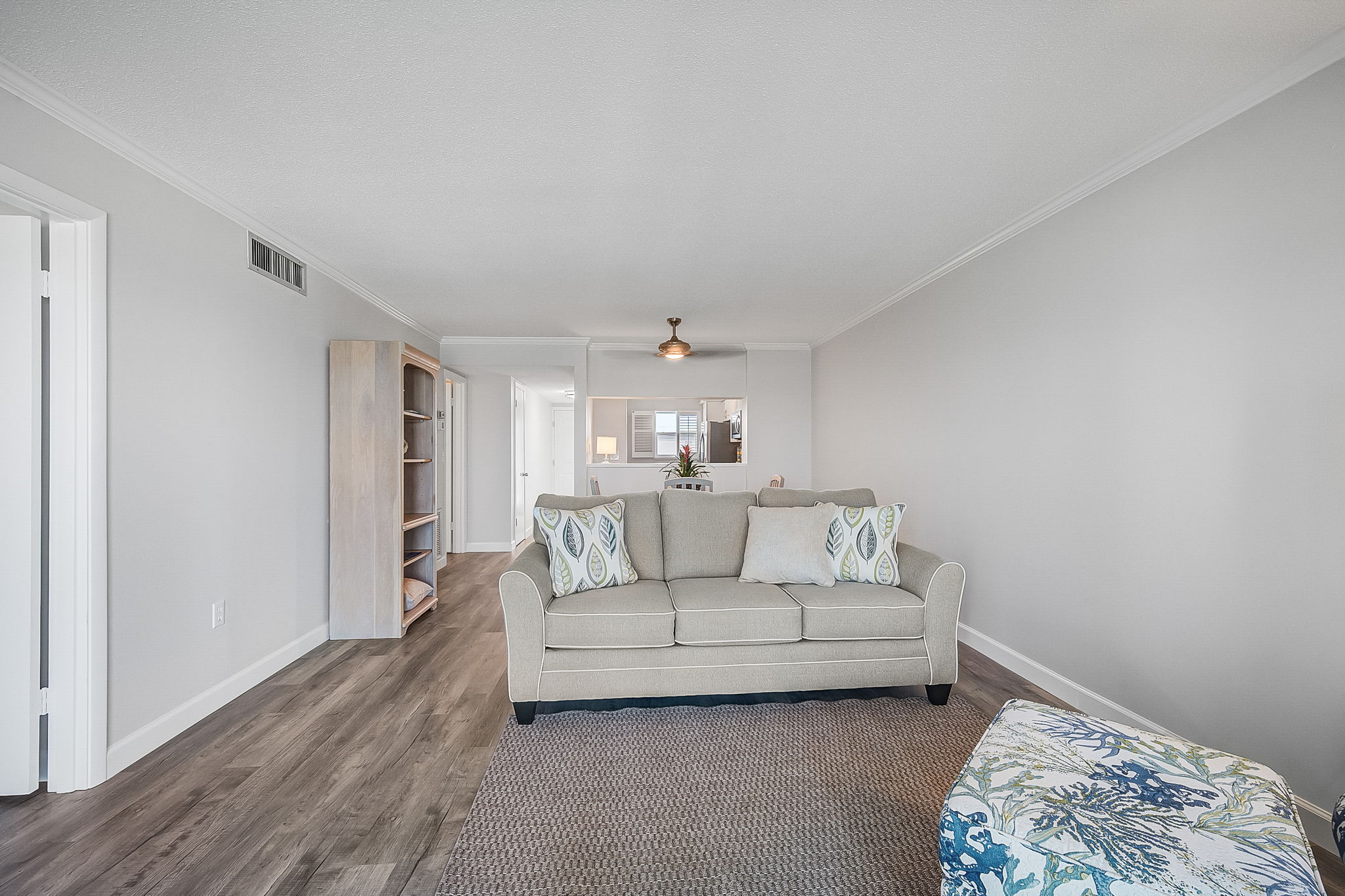 950 Tarpon Center Dr - Unit #303-14