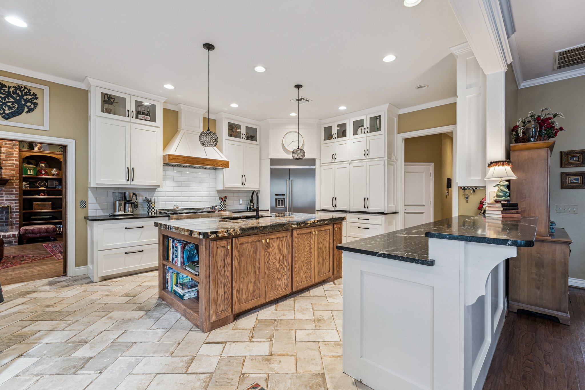 9501 Larimore Ln_016.jpg