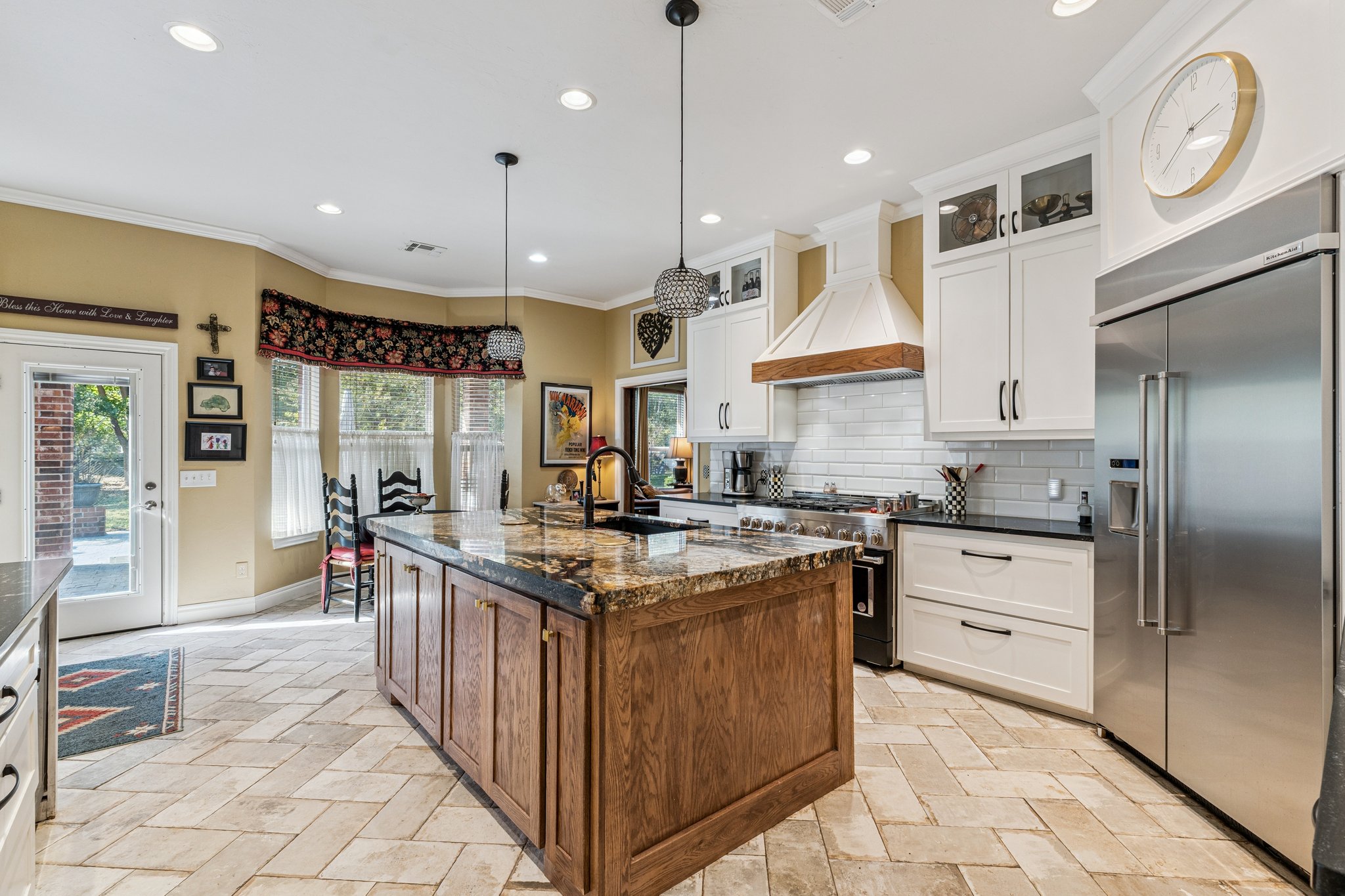 9501 Larimore Ln_018.jpg