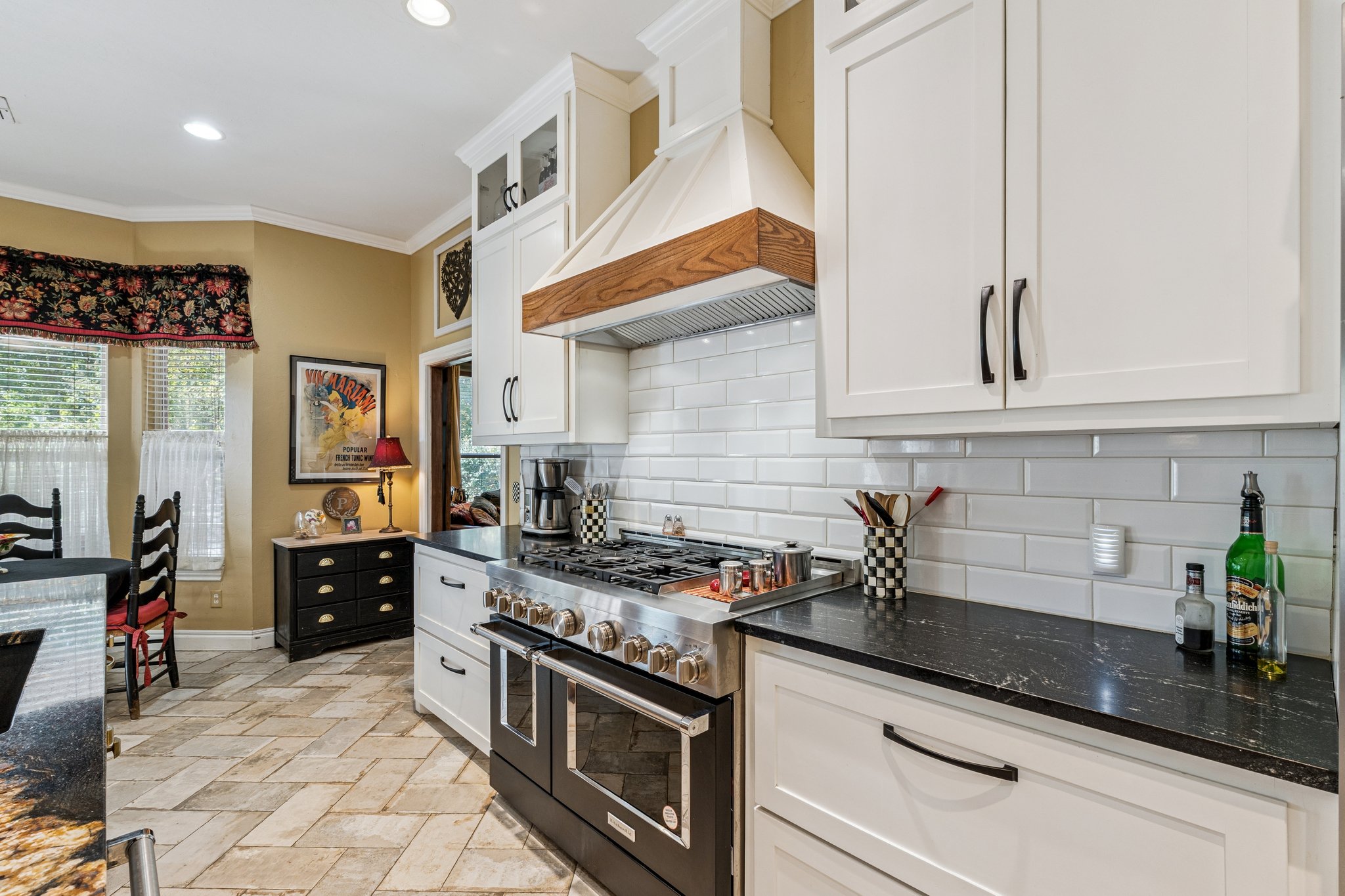 9501 Larimore Ln_019.jpg