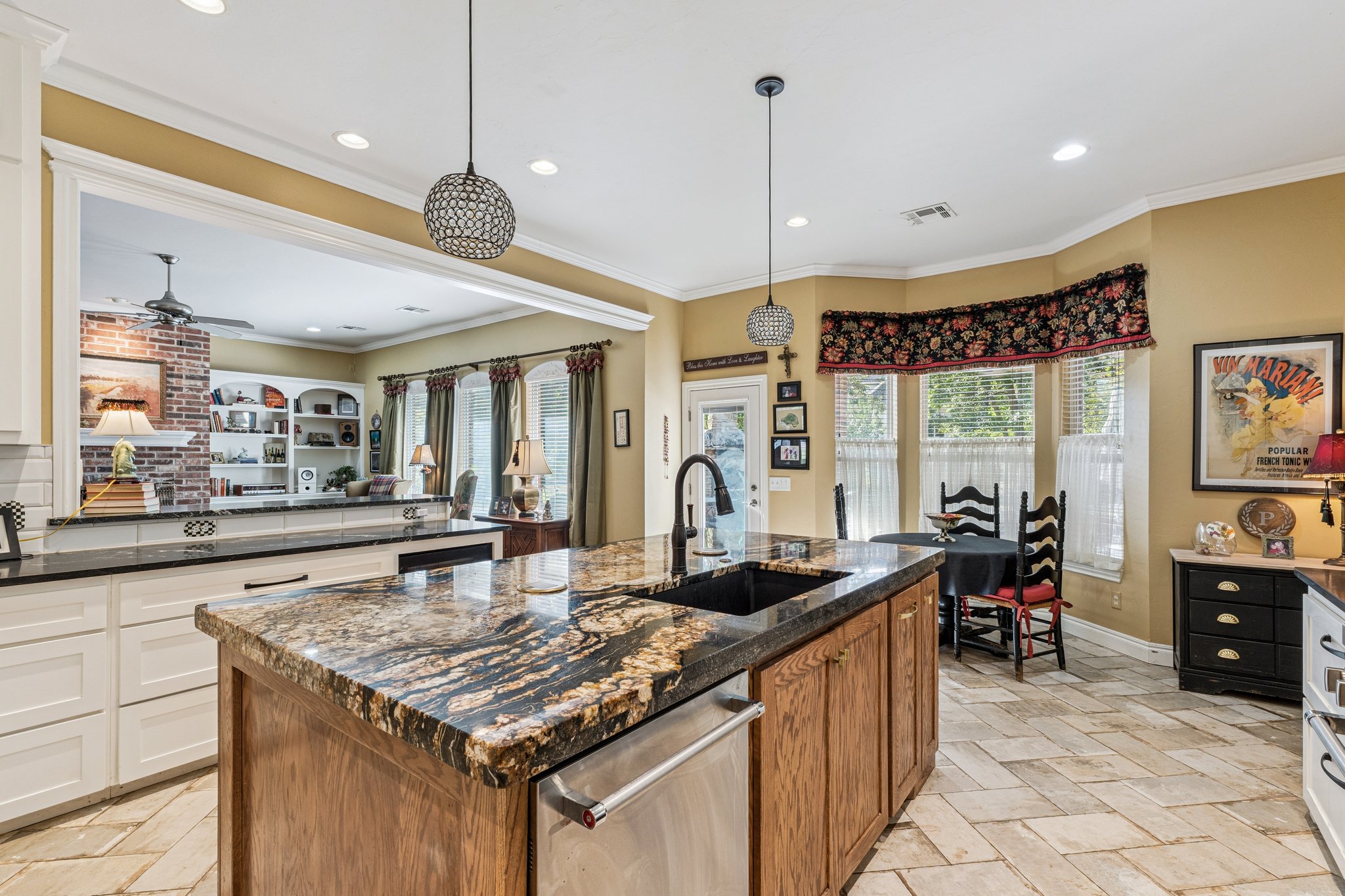 9501 Larimore Ln_020.jpg
