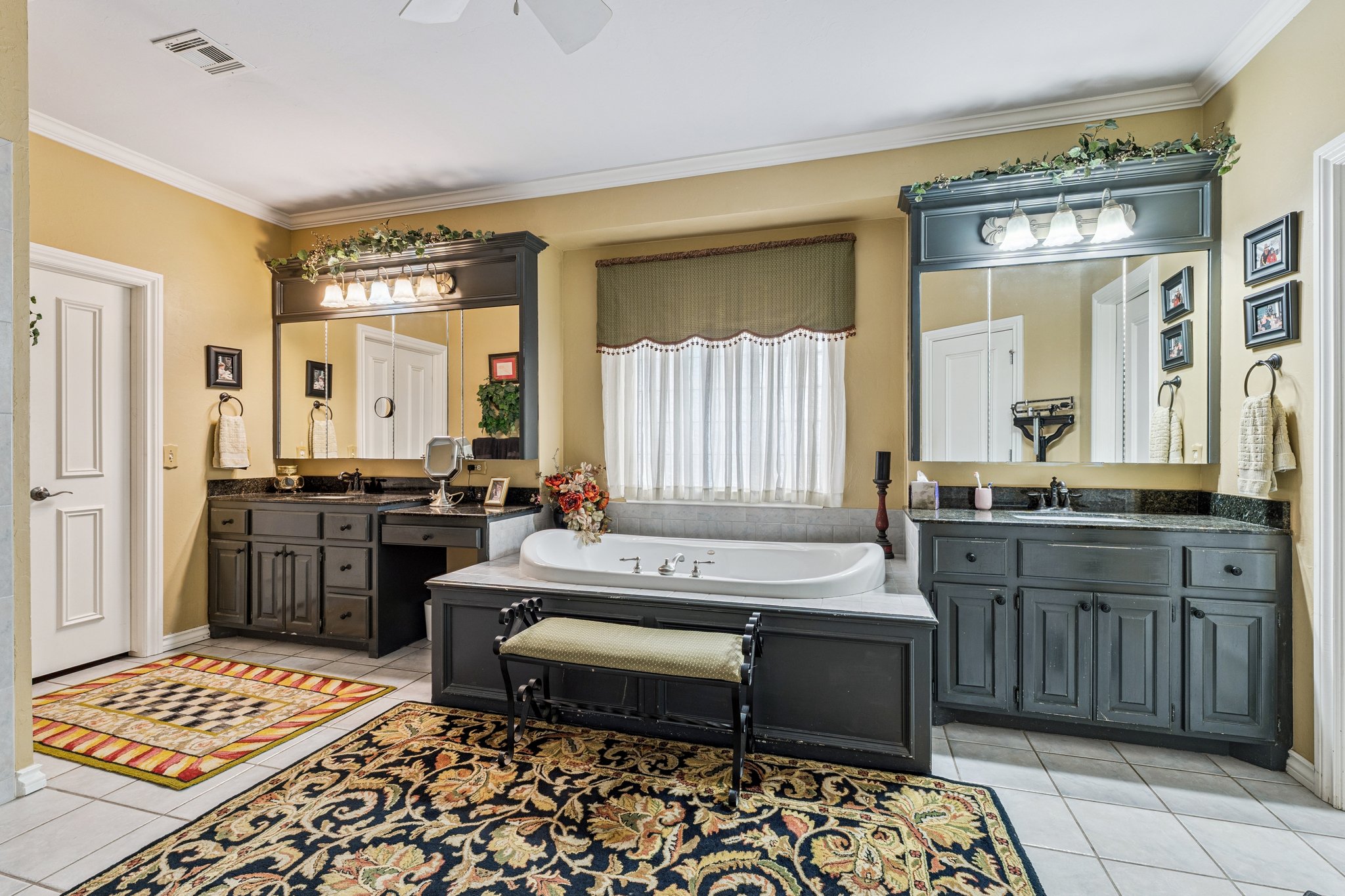 9501 Larimore Ln_029.jpg