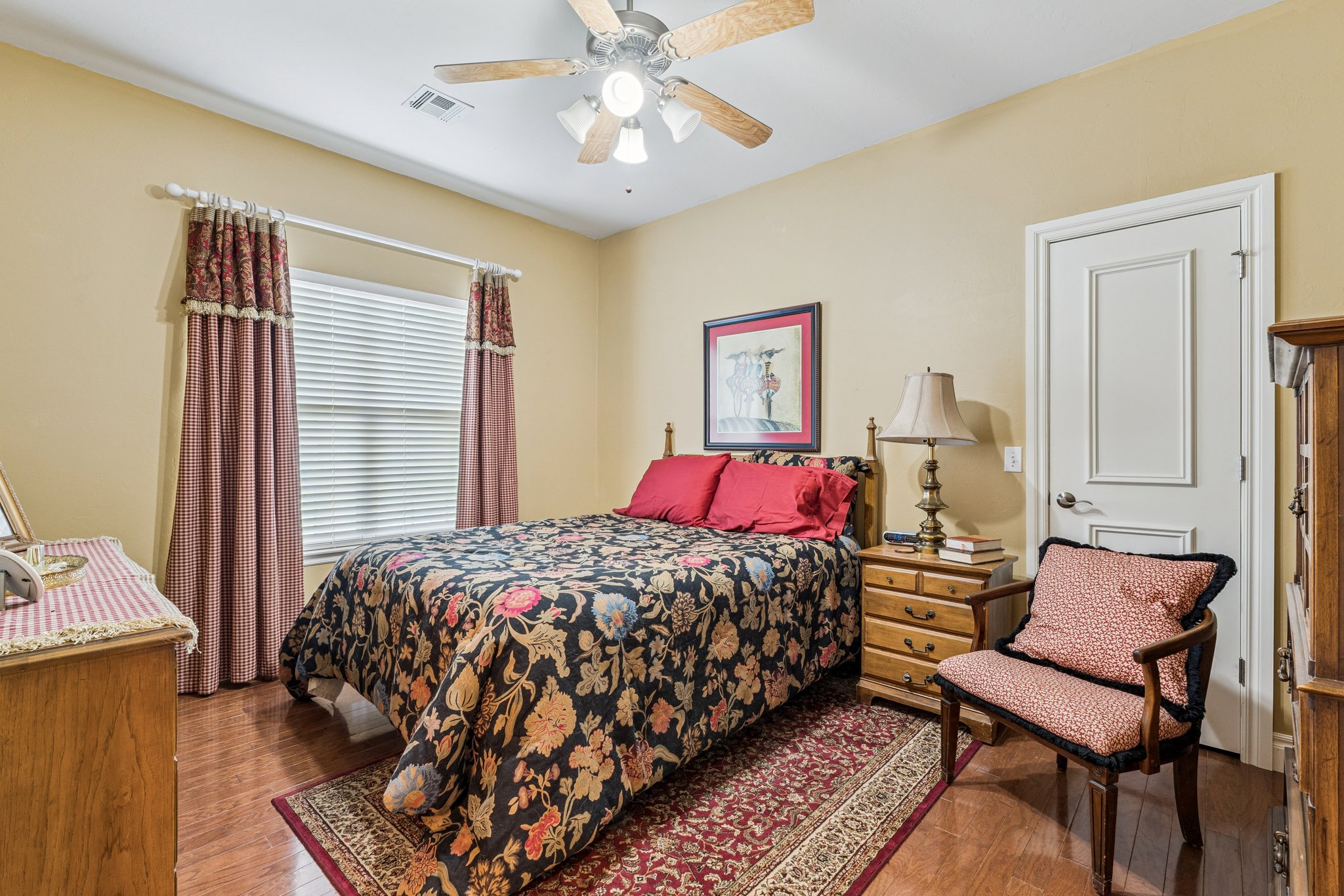 9501 Larimore Ln_033.jpg