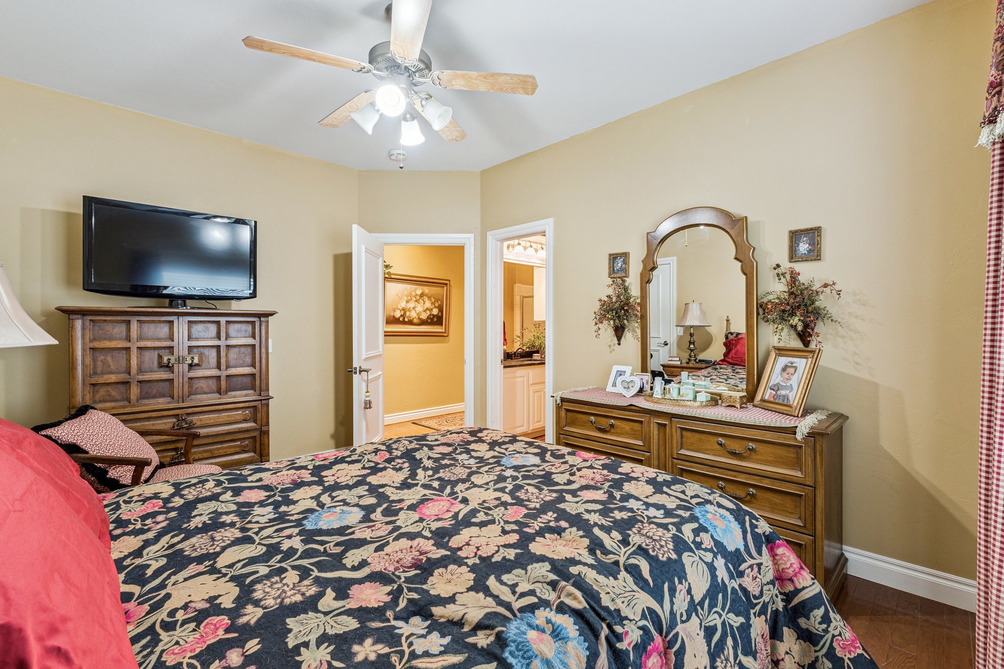 9501 Larimore Ln_034.jpg