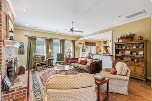 9501 Larimore Ln_008.jpg