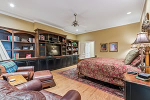 9501 Larimore Ln_028.jpg
