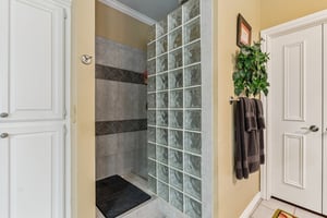9501 Larimore Ln_032.jpg