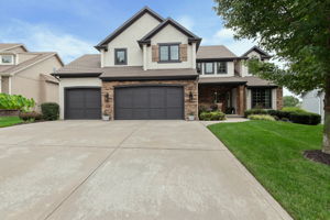 Photo 0