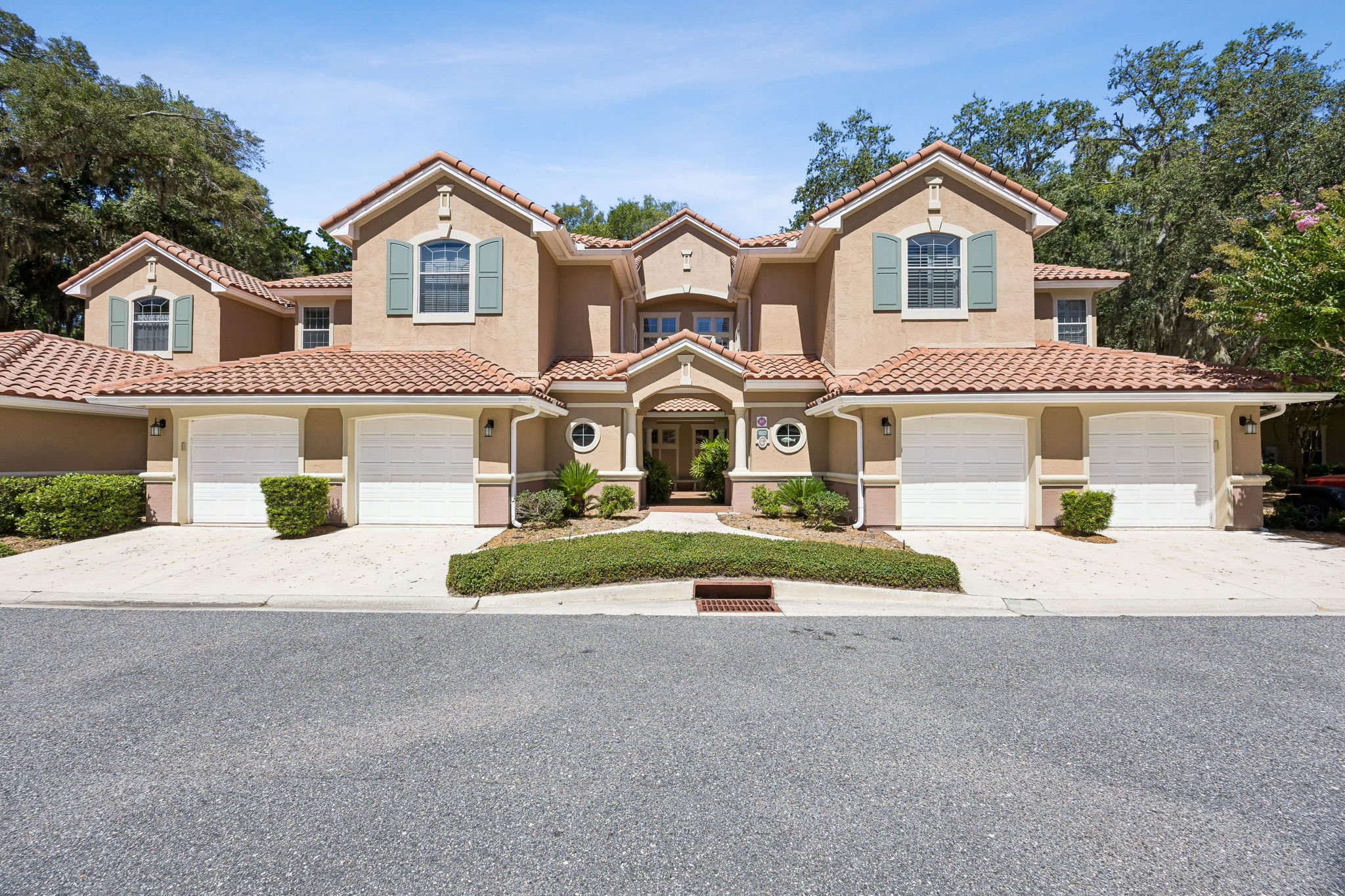 Welcome to 95021 Barclay Pl Unit 2A