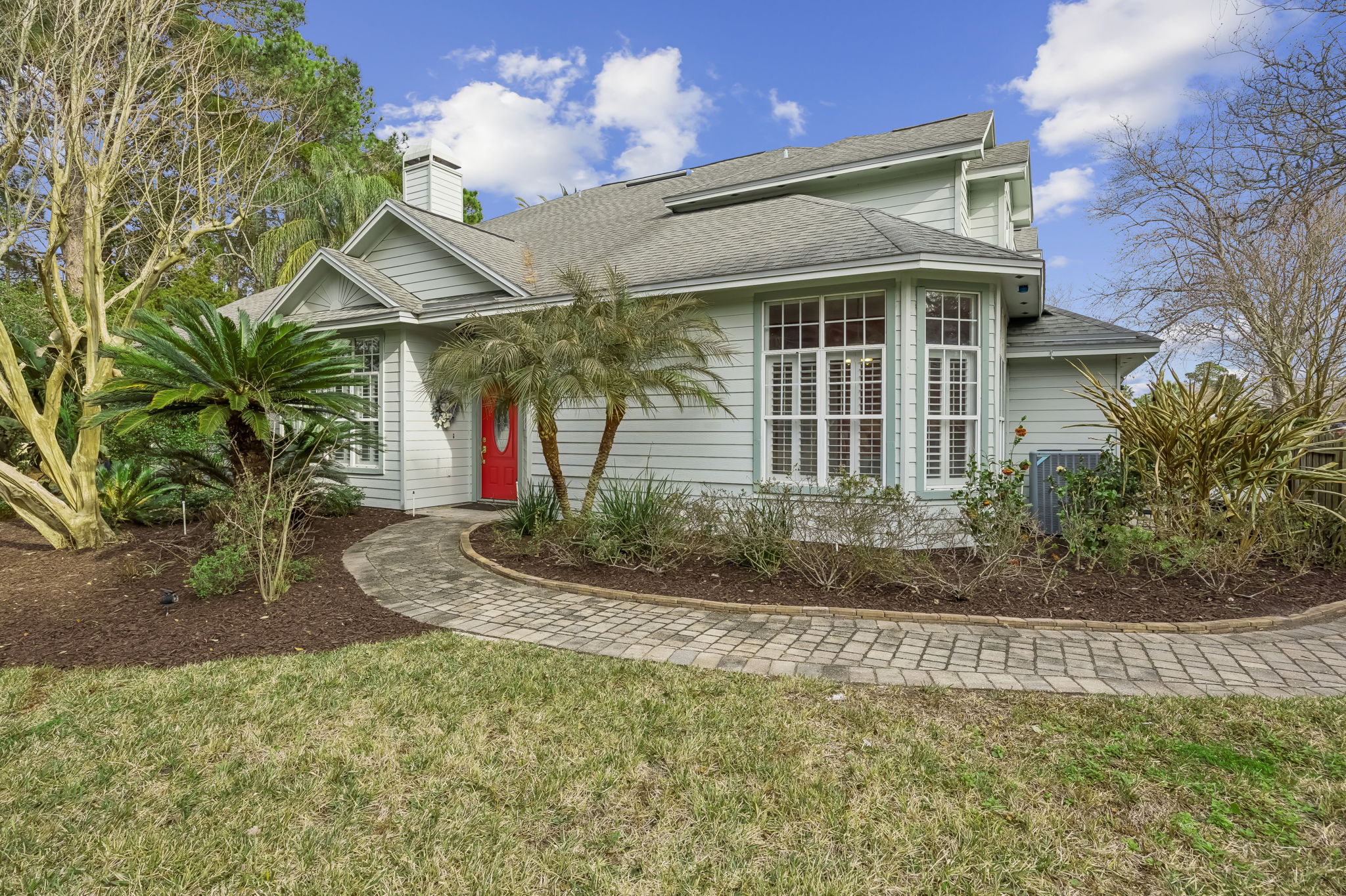 Welcome to 95023 Village Dr