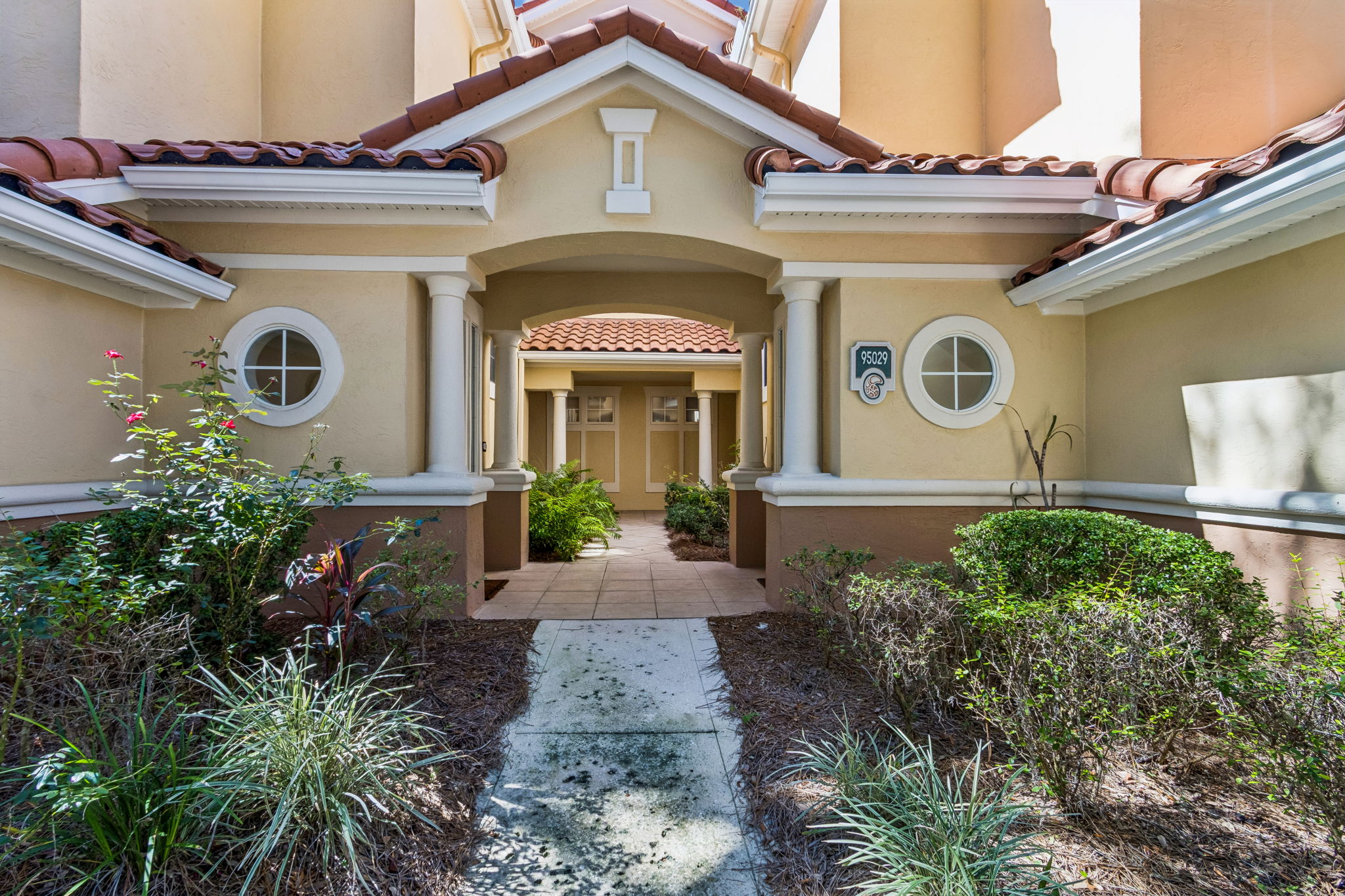 Front Entry Detail