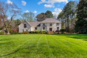 9504 Koupela Dr, Raleigh, NC 27615, USA Photo 3