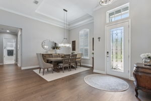 Foyer/Dining Room