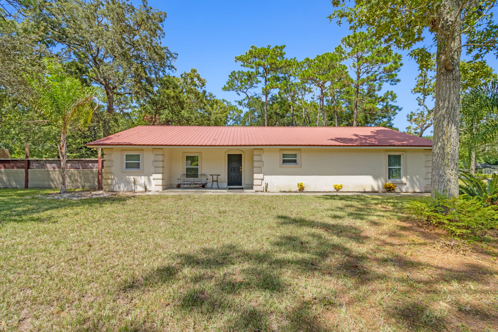 Welcome to 95053 Gerald Cir