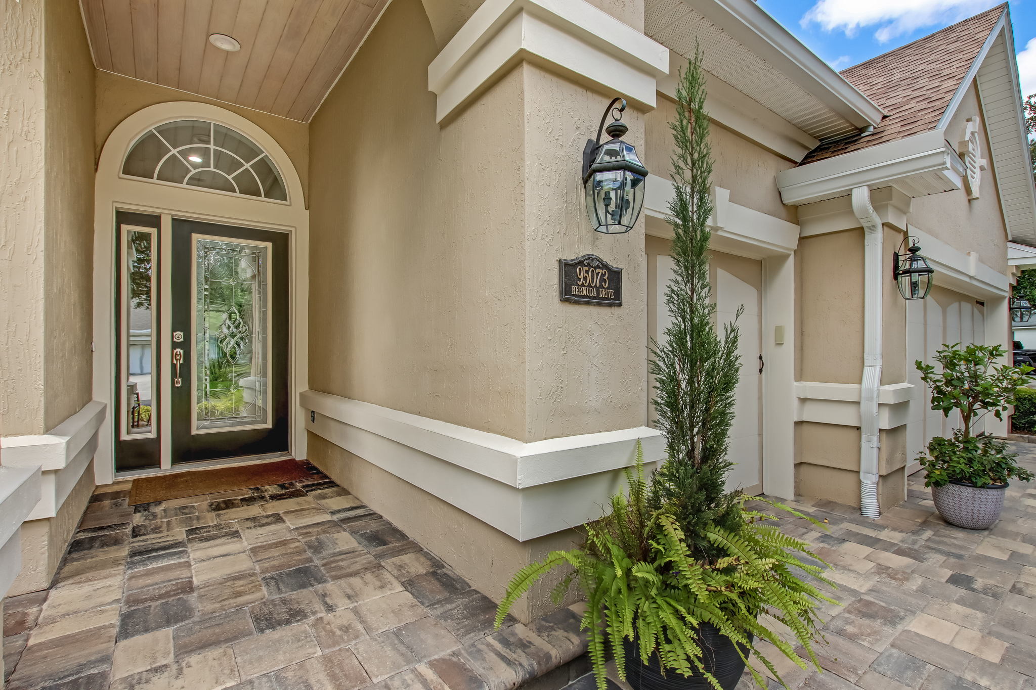 Front Entry Detail