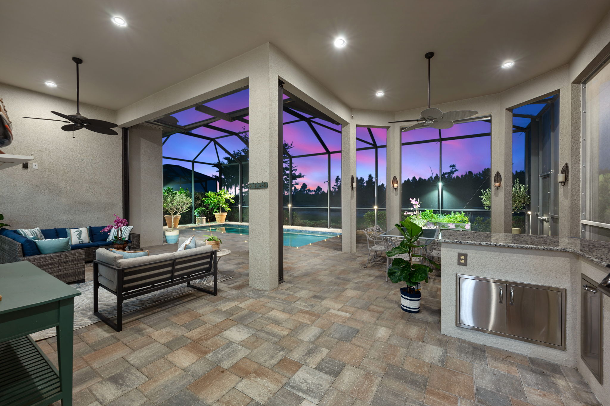 Outdoor Living - NIGHT