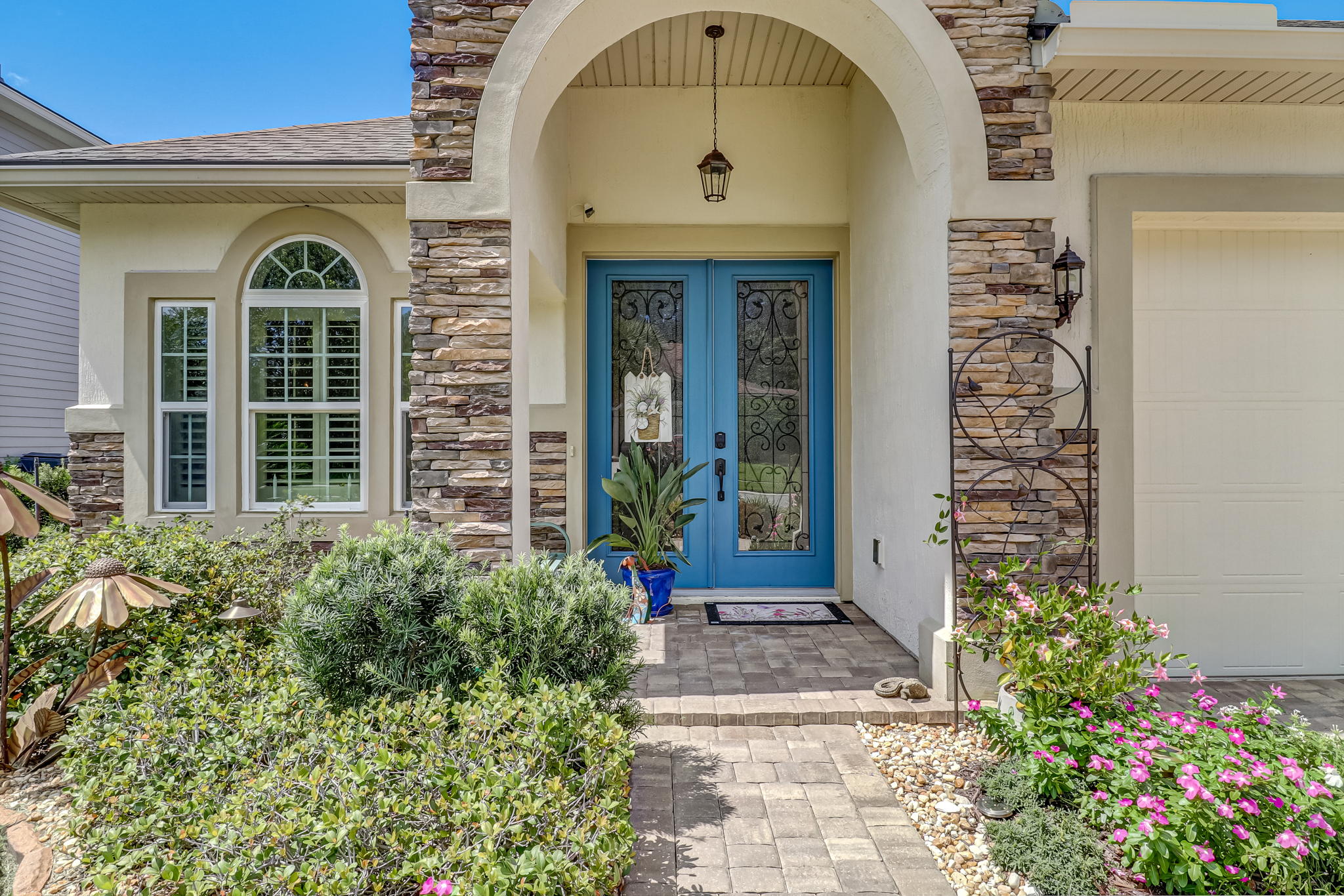 Front Entry Detail