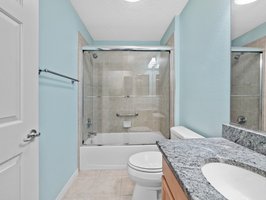  Photo 23