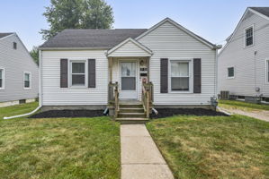 951 E Church St_31