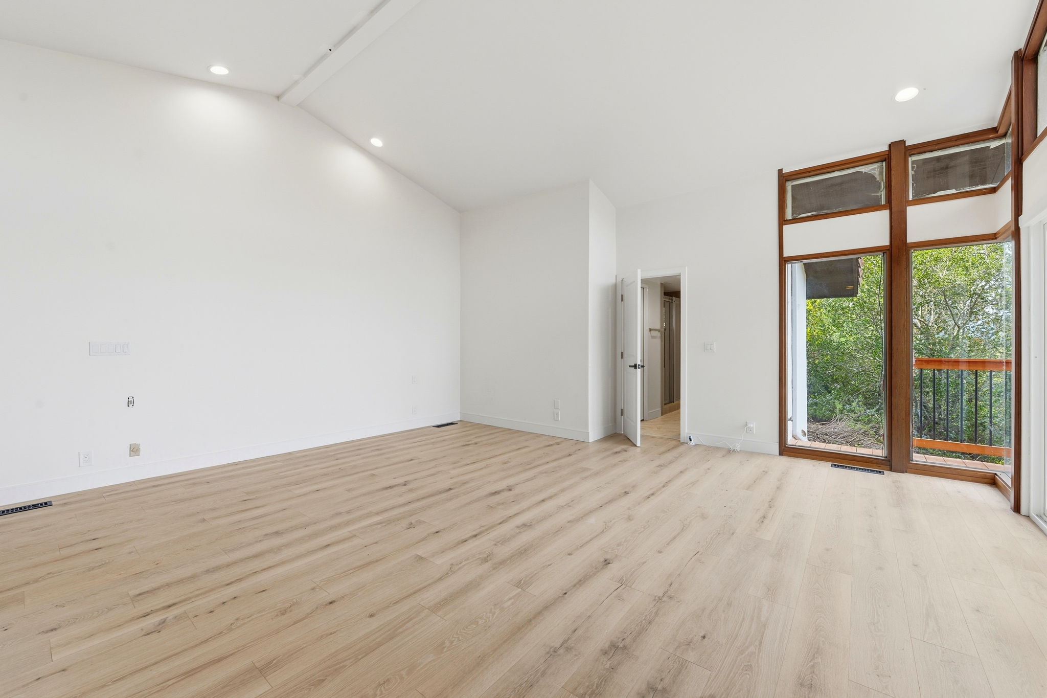 008_F8_951 Laurel Glen Dr