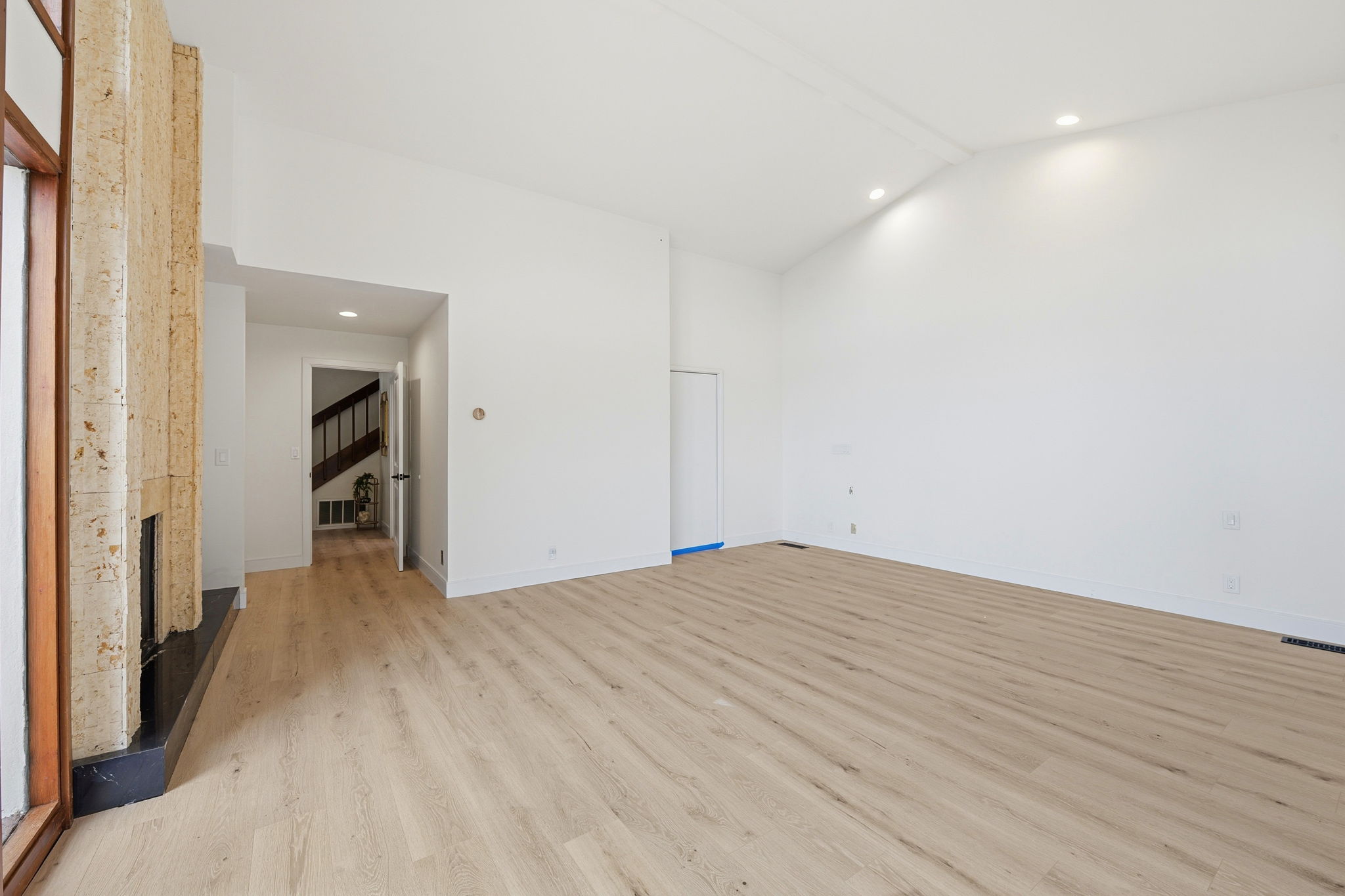 011_F8_951 Laurel Glen Dr