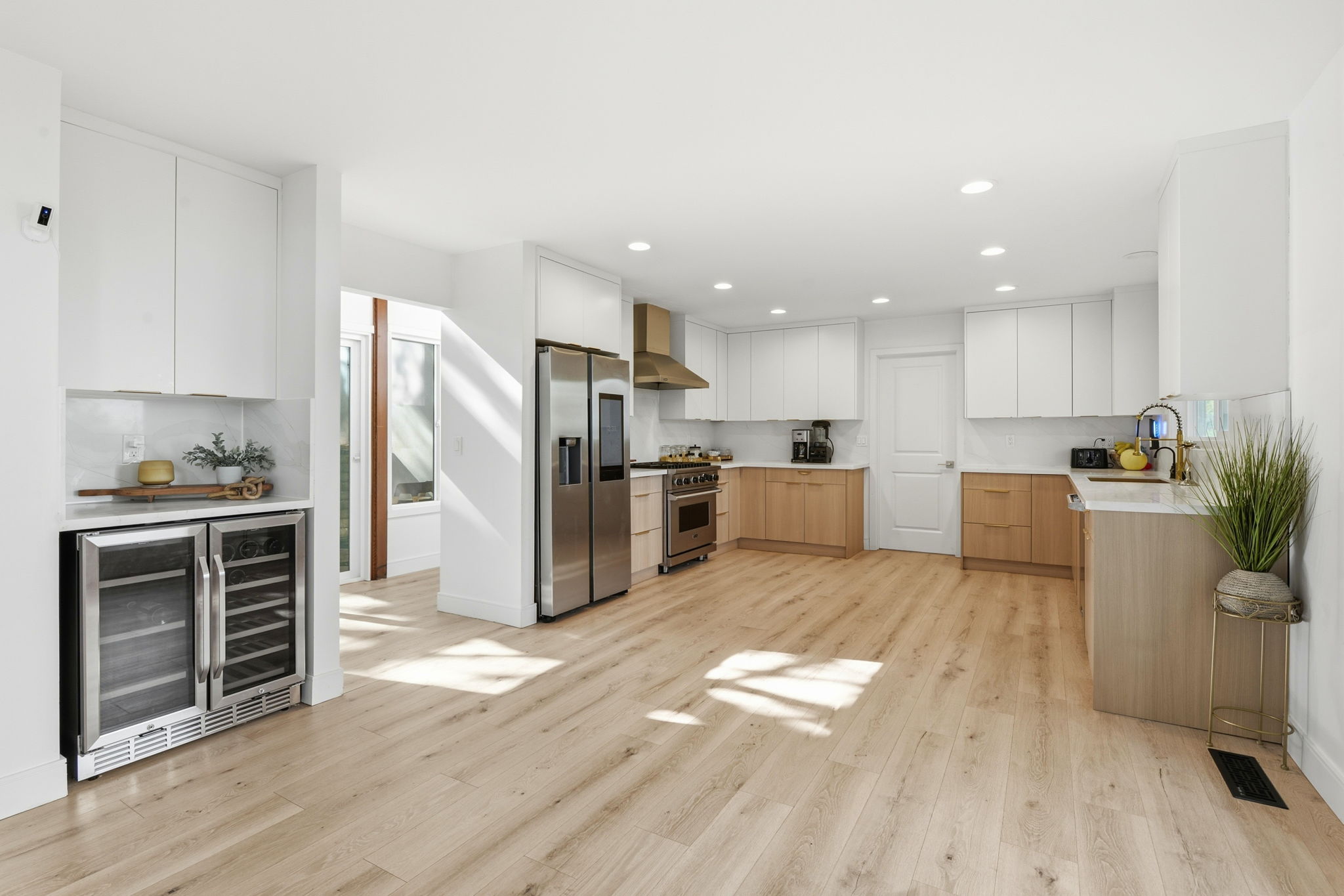 015_F8_951 Laurel Glen Dr