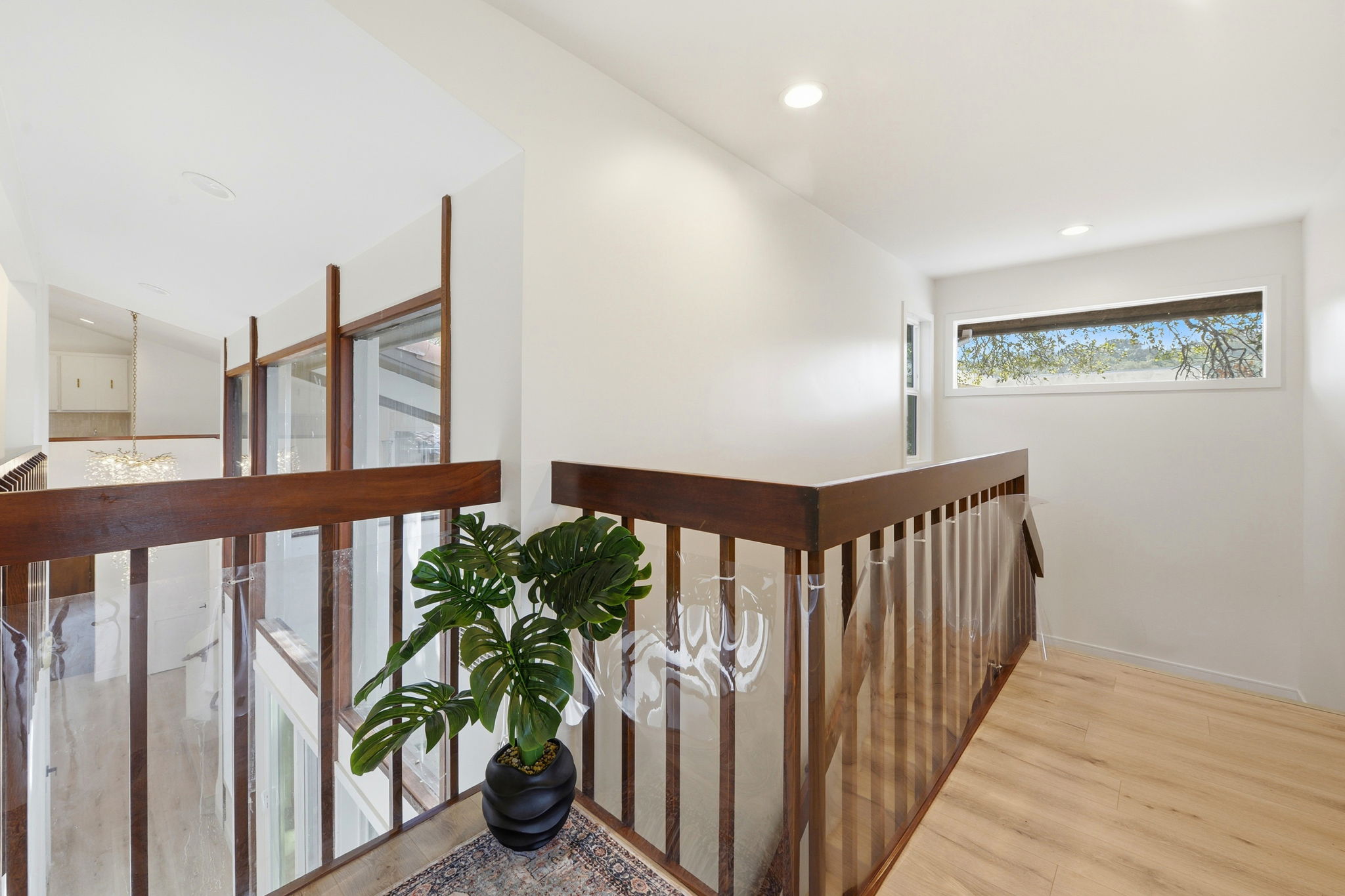 027_F8_951 Laurel Glen Dr