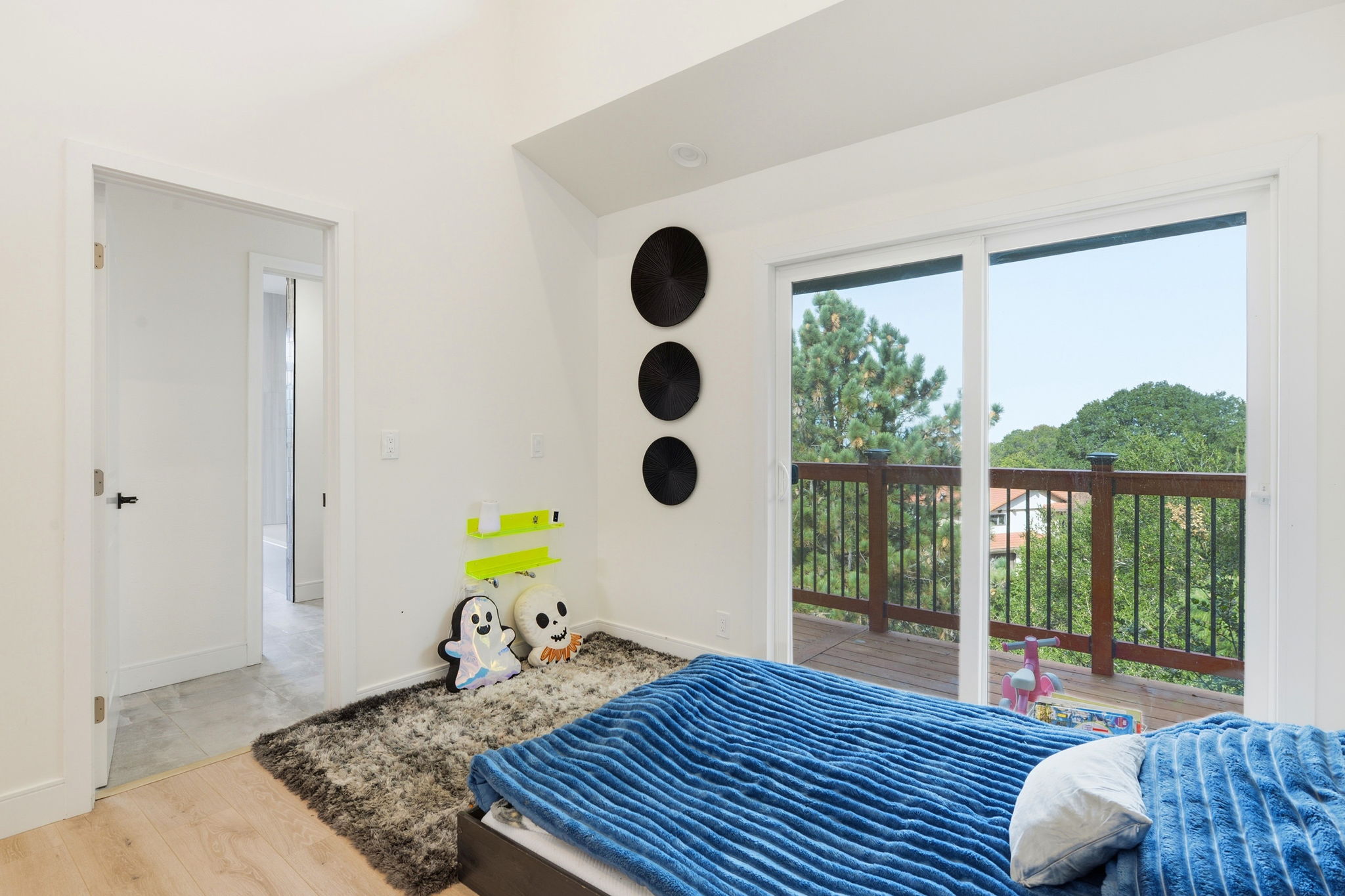 033_F8_951 Laurel Glen Dr