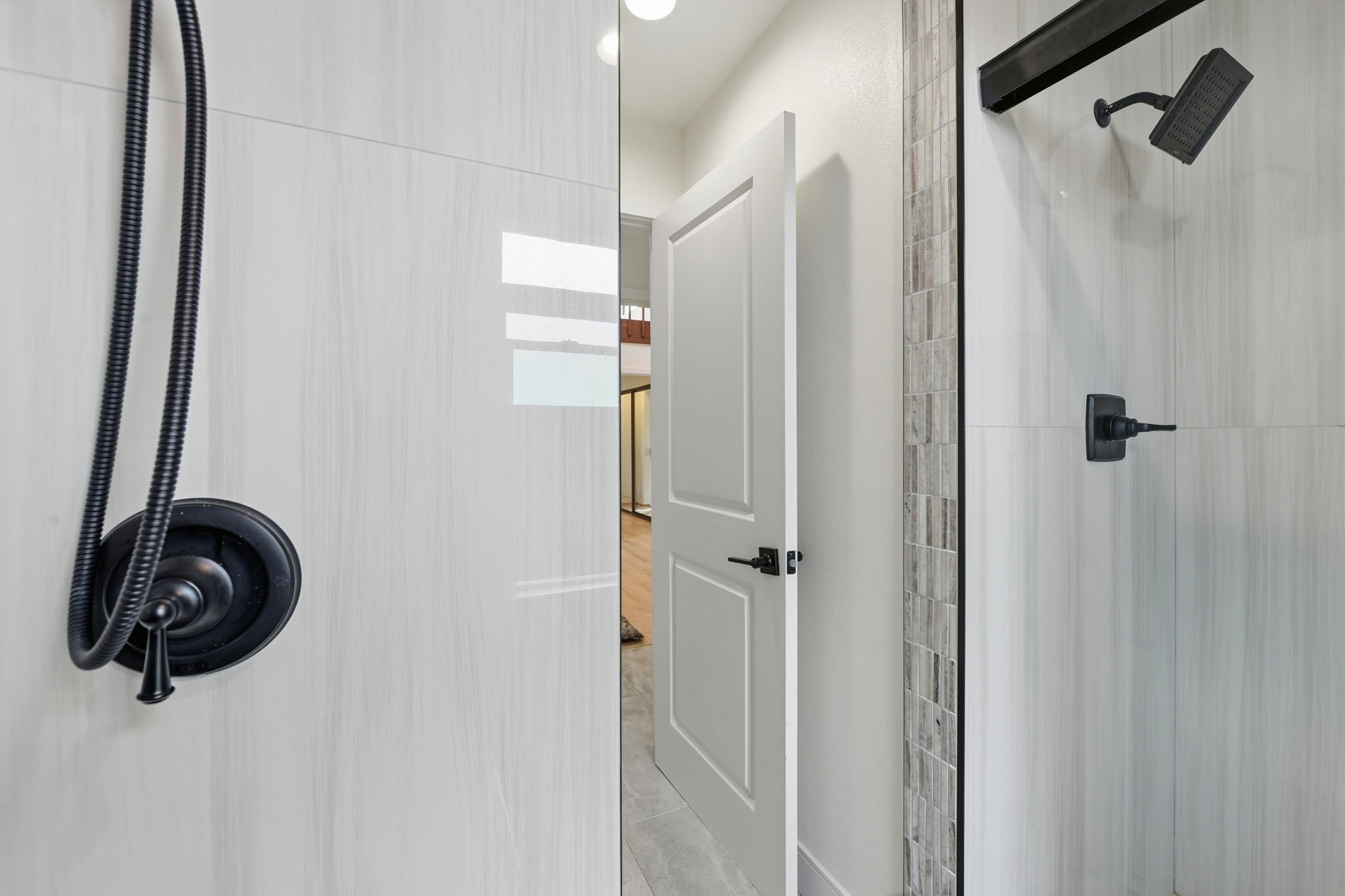 040_F8_951 Laurel Glen Dr