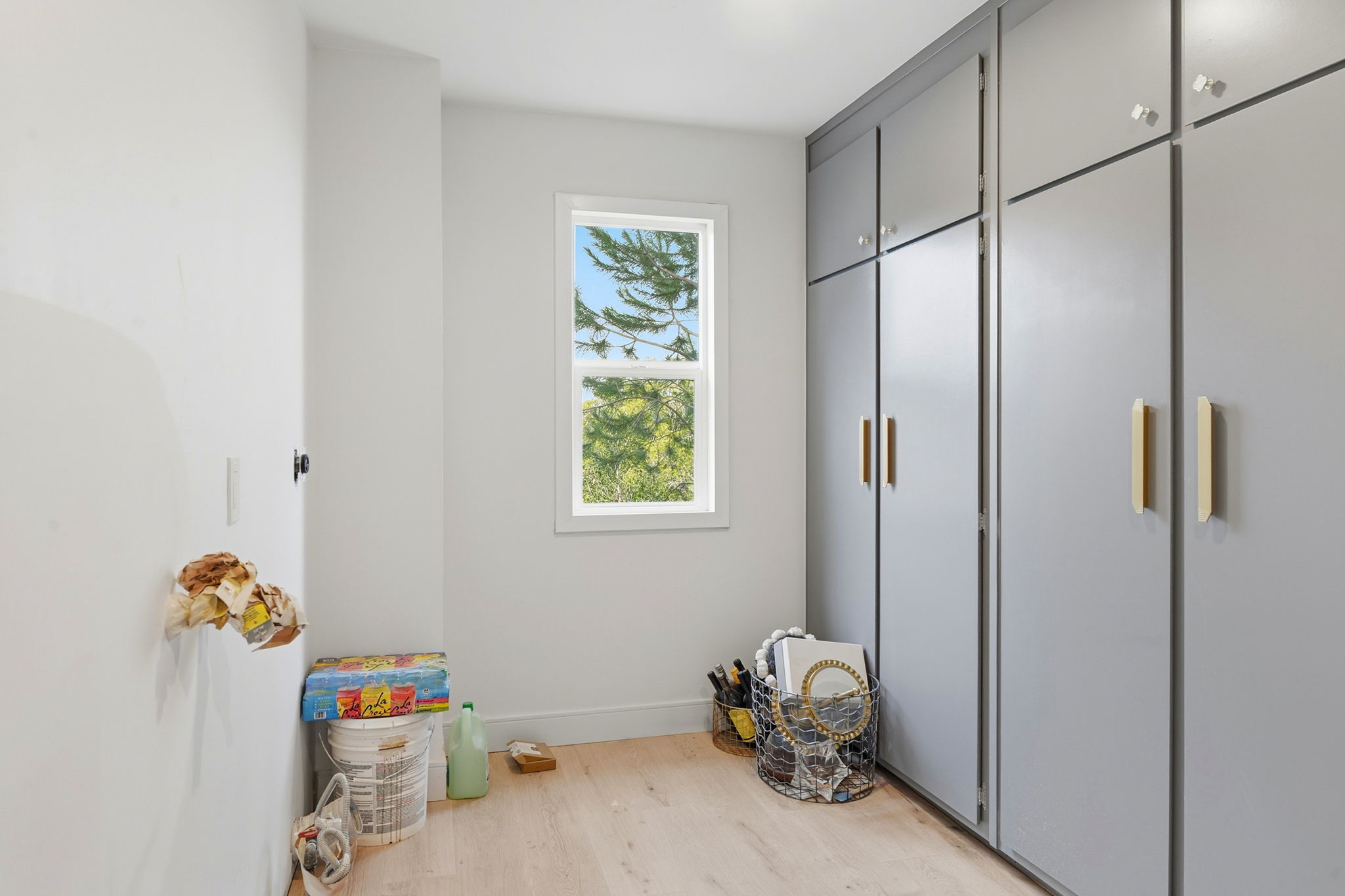 044_F8_951 Laurel Glen Dr