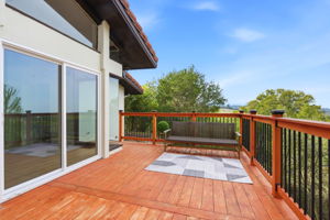 048_F8_951 Laurel Glen Dr