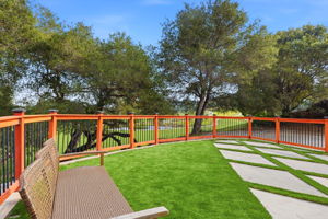 051_F8_951 Laurel Glen Dr