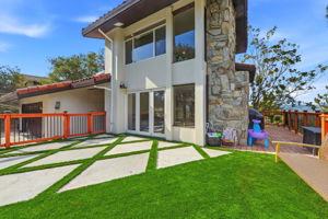 052_F8_951 Laurel Glen Dr