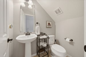  Photo 33