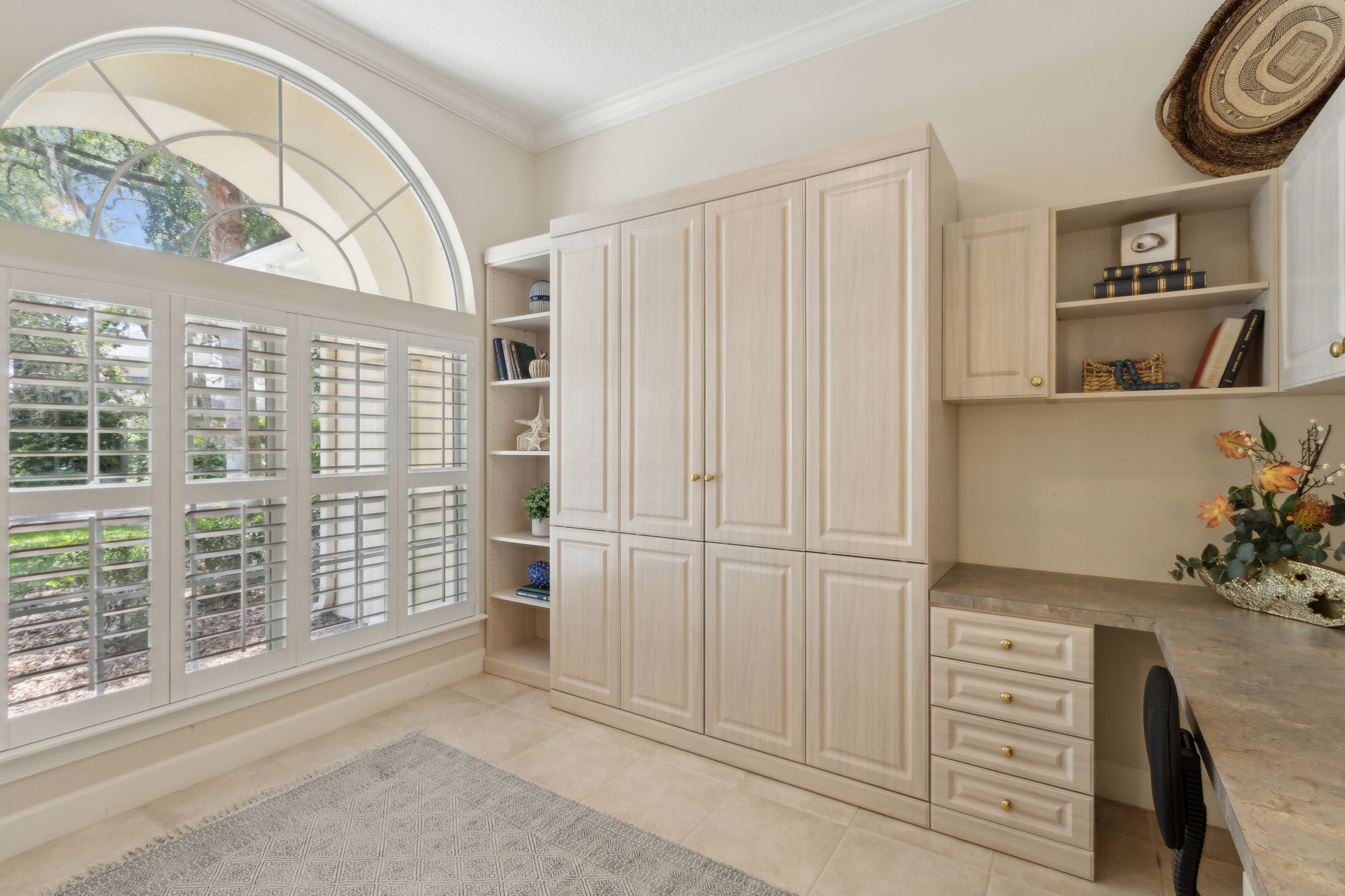 Office with Murphy bed
